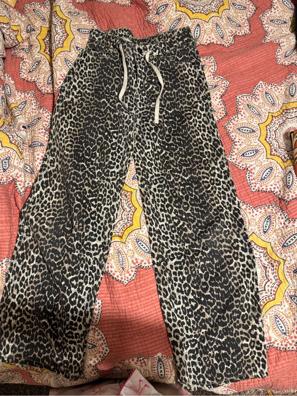 Tractr Leopard Print Pants - Black & Cream